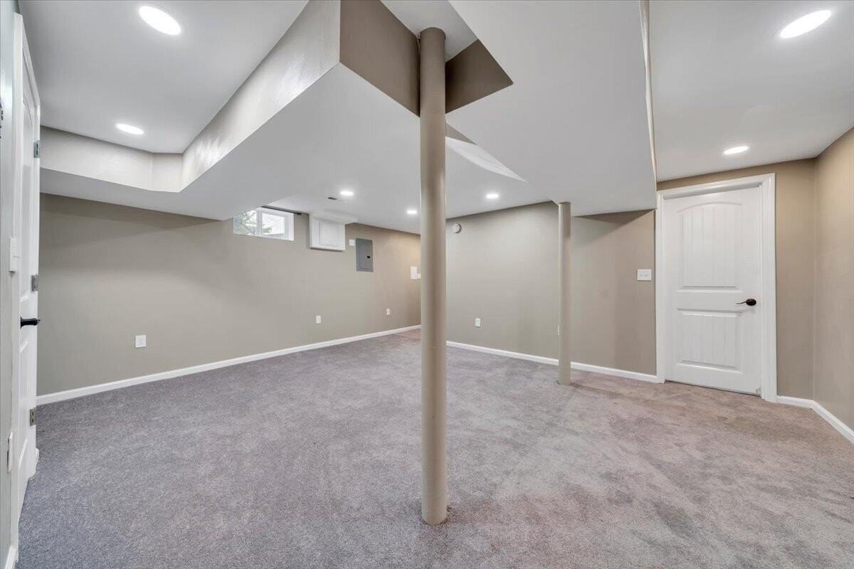 812 Welton Ave Sw - Photo 6 of 30