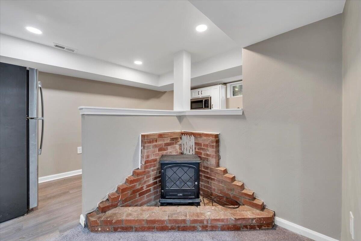 812 Welton Ave Sw - Photo 7 of 30