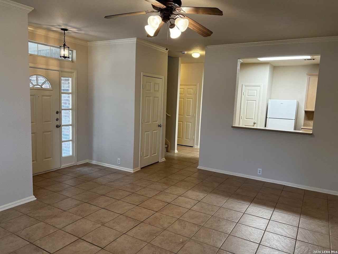 2505 Grayson Way - Photo 2 of 35
