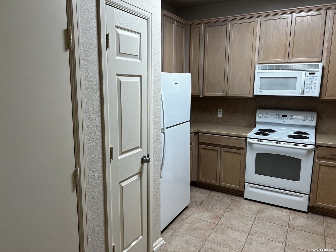 2505 Grayson Way - Photo 7 of 35