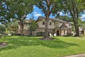 featured image of 9203 Godstone Ln