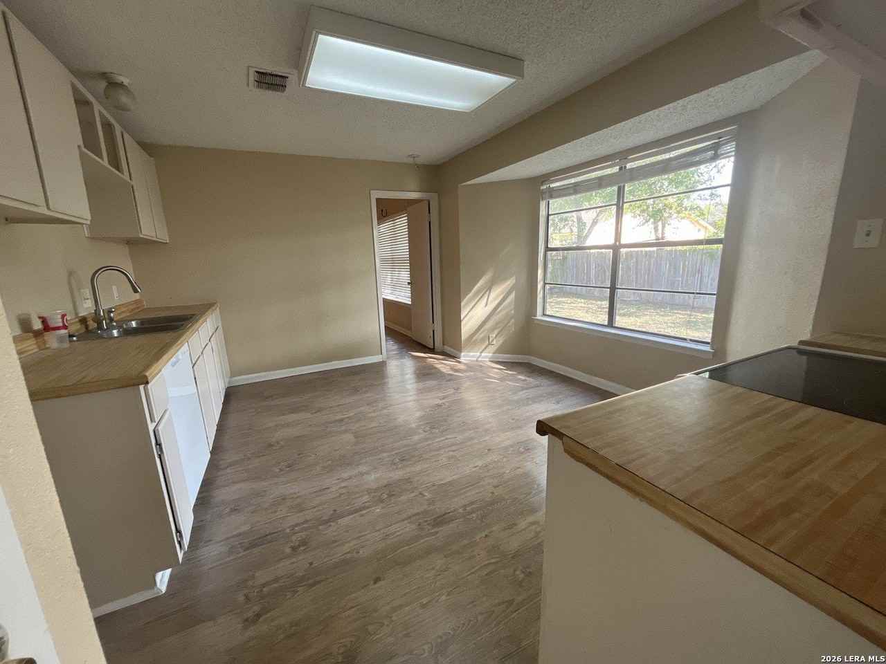 5710 Coldsprings Dr - Photo 4 of 12