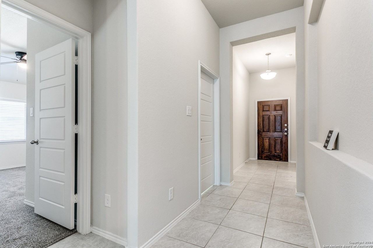 10234 Bricewood Pl - Photo 2 of 25