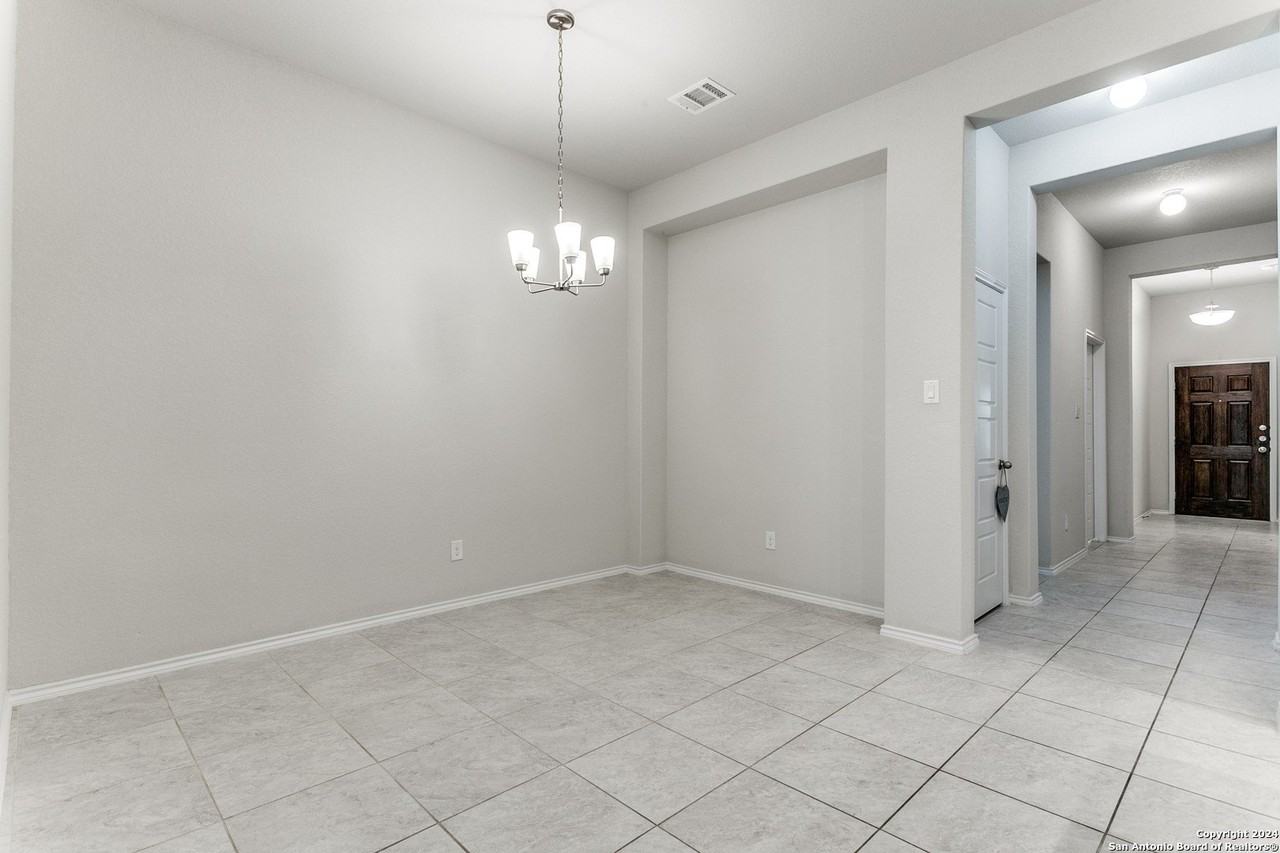 10234 Bricewood Pl - Photo 4 of 25