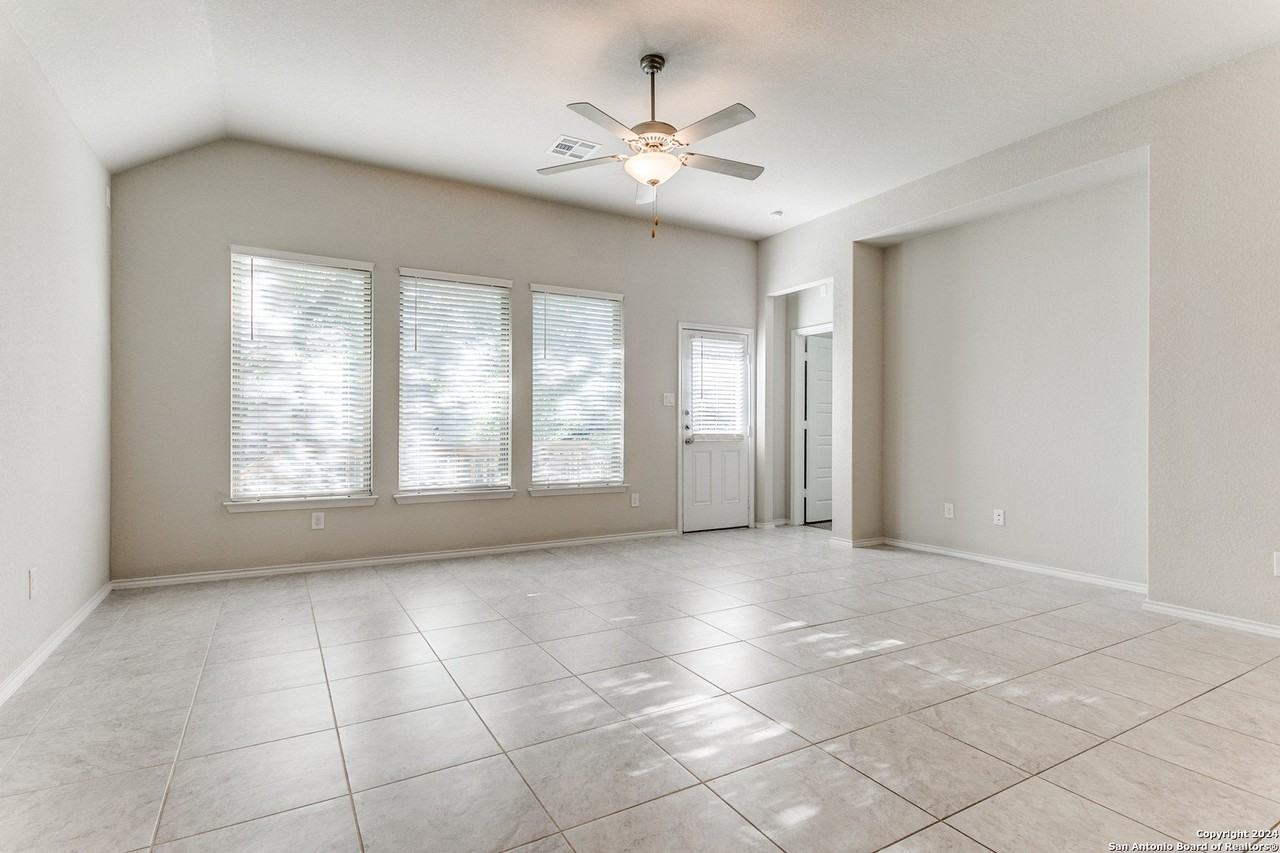 10234 Bricewood Pl - Photo 6 of 25