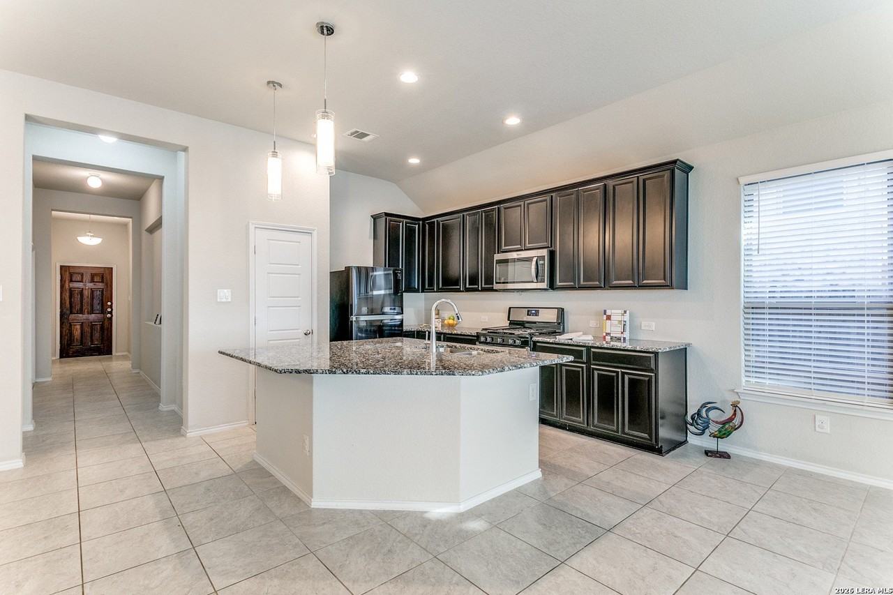 10234 Bricewood Pl - Photo 7 of 25
