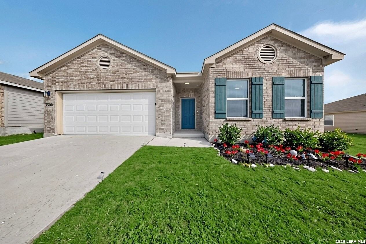 3300 Ridge Pl - Photo 2 of 40