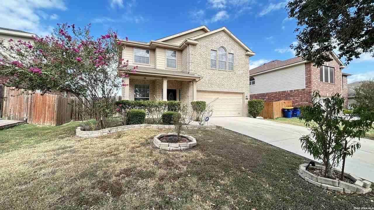 217 Crimson Tree - Photo 2 of 39
