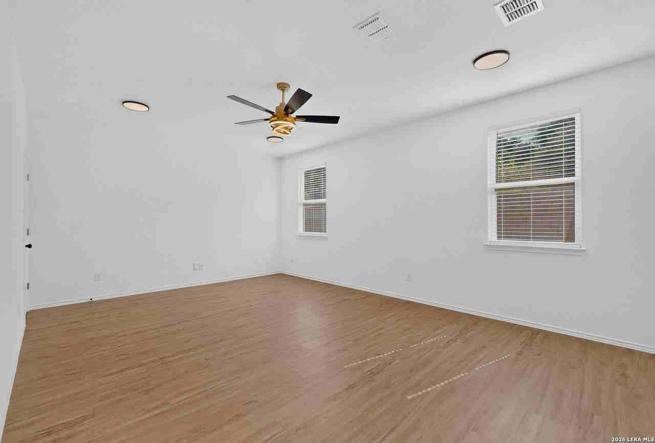 5306 Lisa Pt - Photo 5 of 43