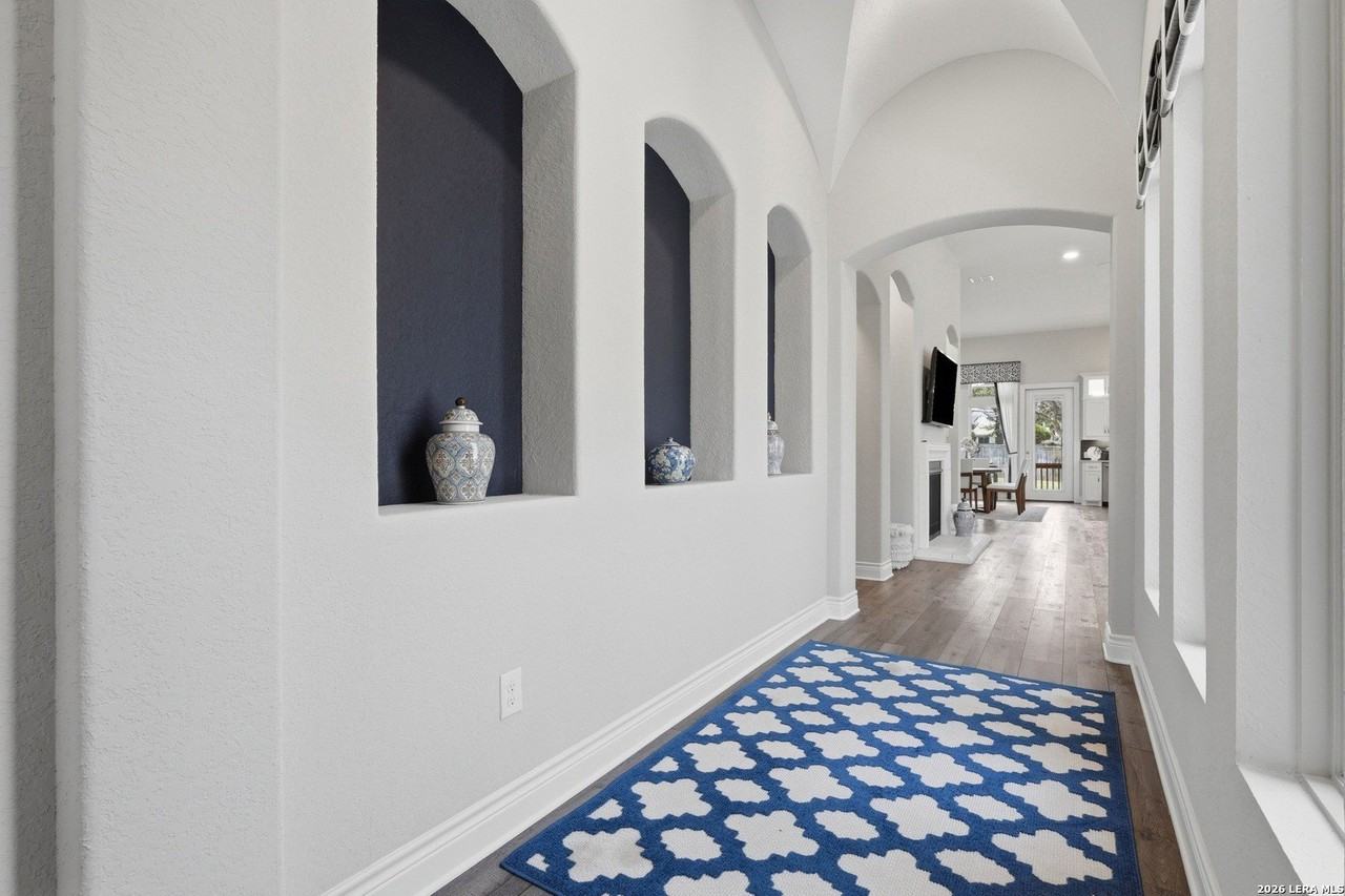 8647 Glass Gem Dr - Photo 4 of 25