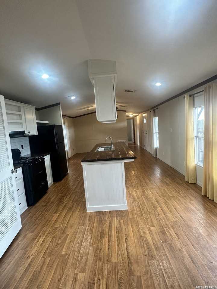 10161 Loop 106 - Photo 6 of 13