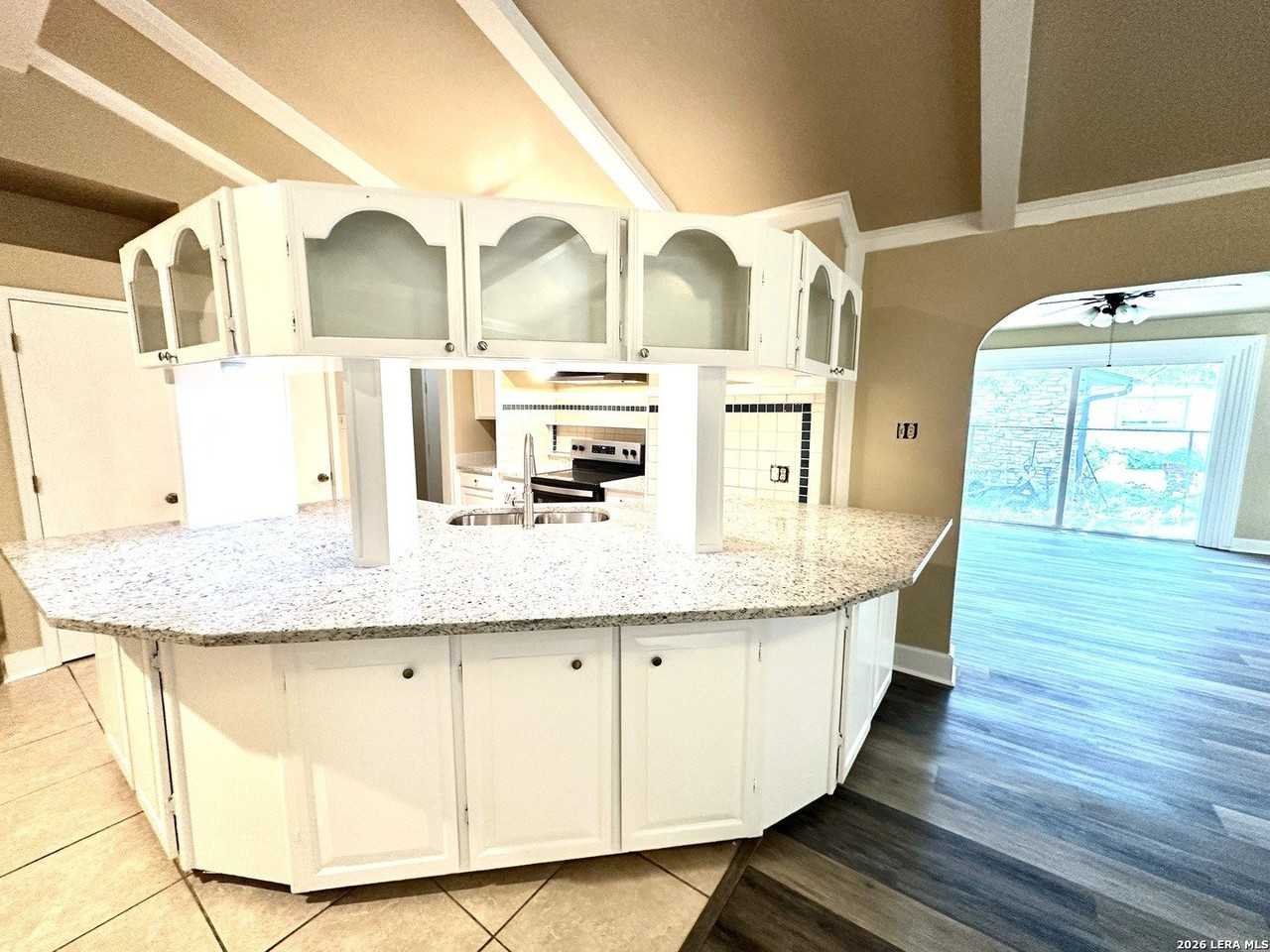 7019 Forest Moss St - Photo 6 of 35