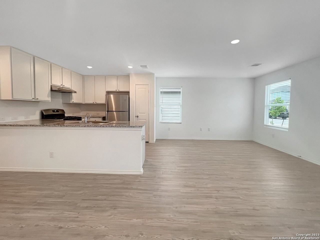 13846 Llama Pl - Photo 3 of 12