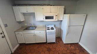 2614 Monterey St #3 - Photo 1 of 1