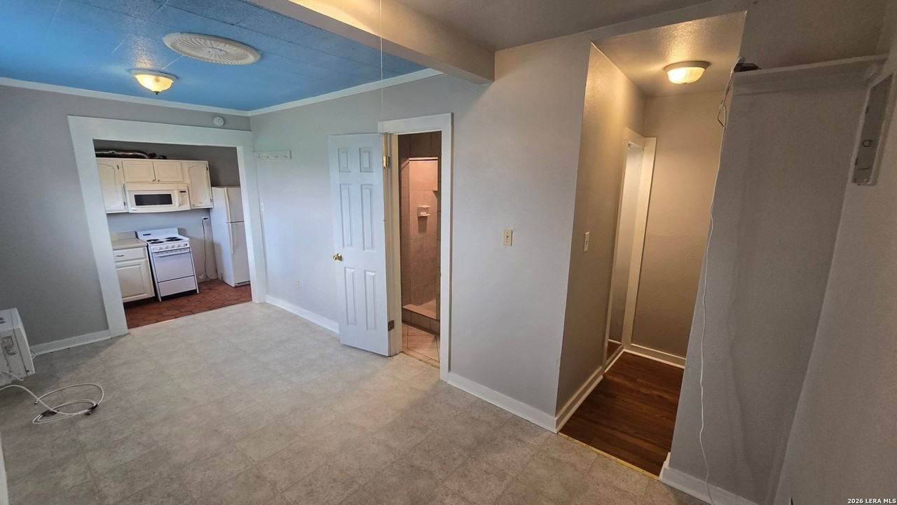 2614 Monterey St #3 - Photo 6 of 14