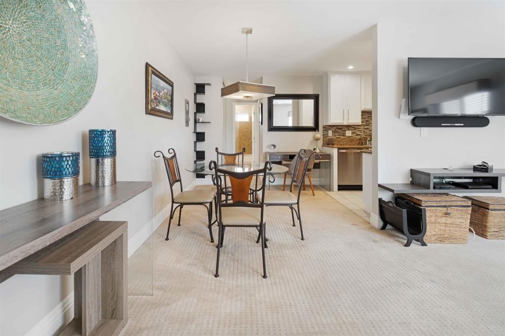 239 Ebony Ave - Photo 6 of 19