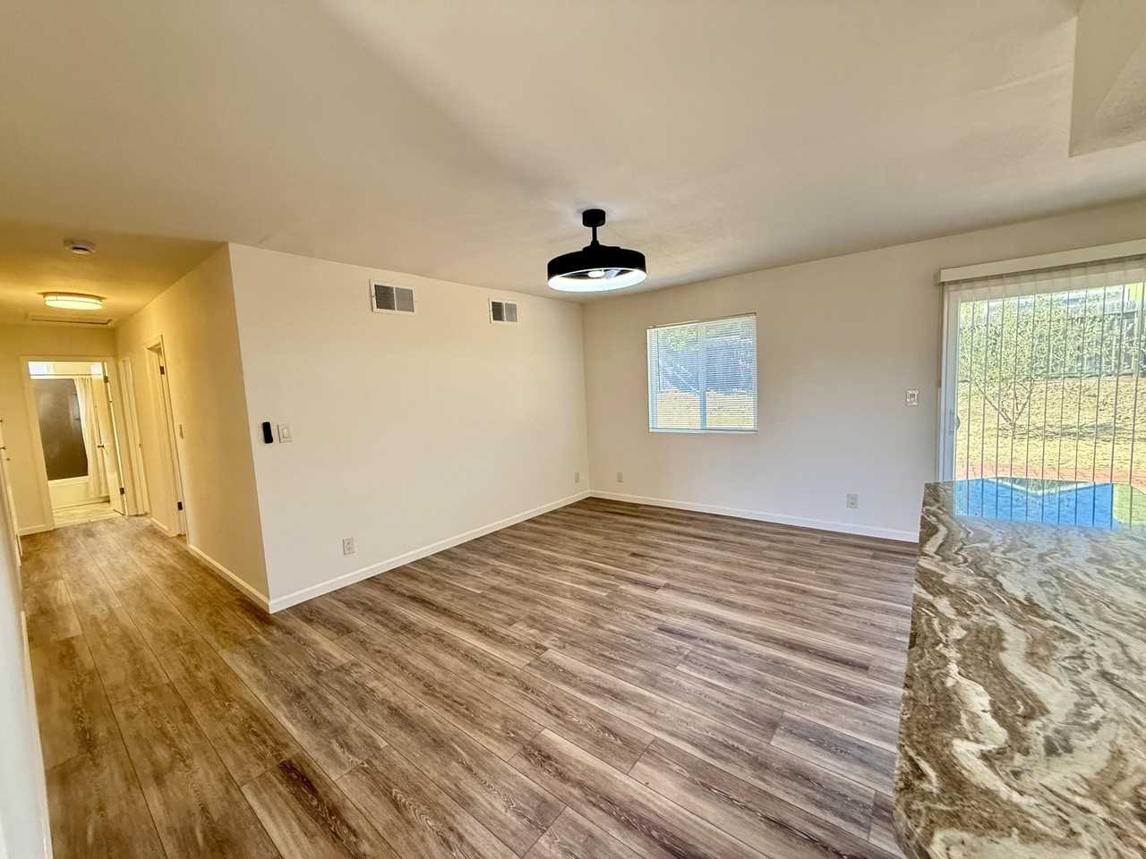 5076 Amberly Pl - Photo 4 of 34