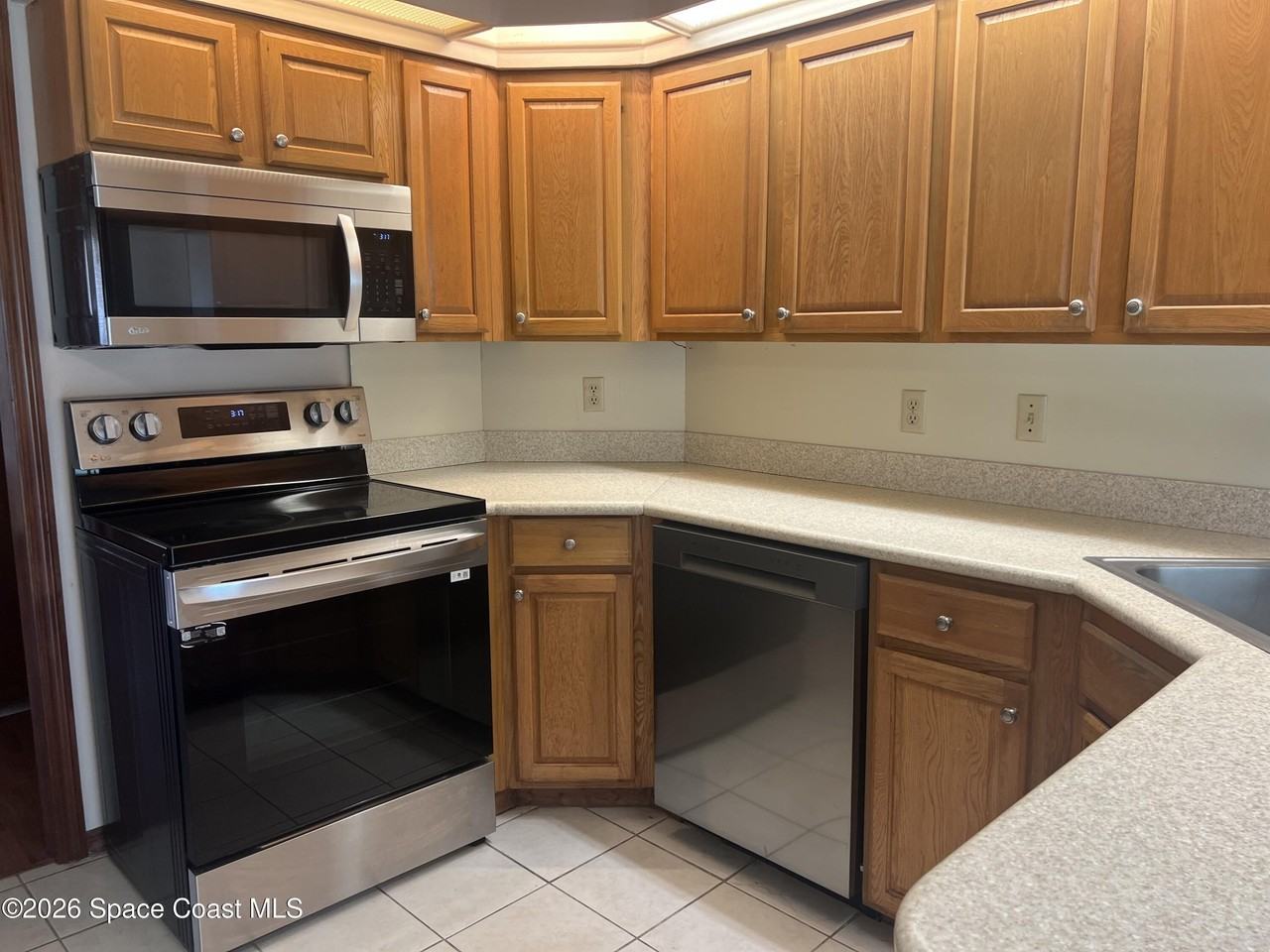 424 Hurst Rd Ne - Photo 6 of 21