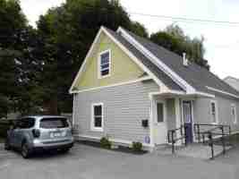 featured image of 1061 W Boylston St