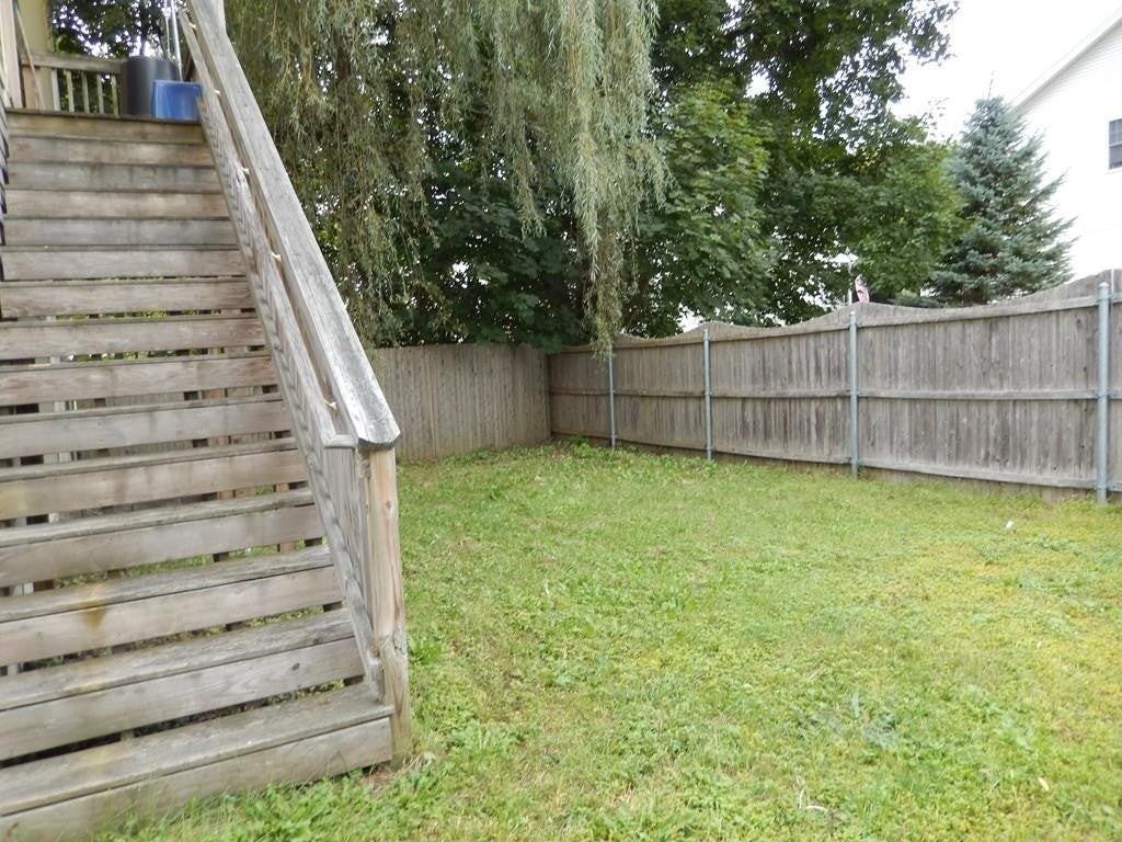 1061 W Boylston St - Photo 3 of 19