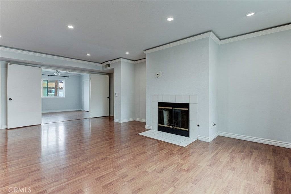 10119 Pinewood Ave - Photo 3 of 16