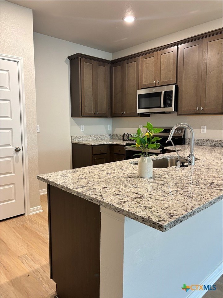2930 Quail Ridge Ln #B - Photo 6 of 27