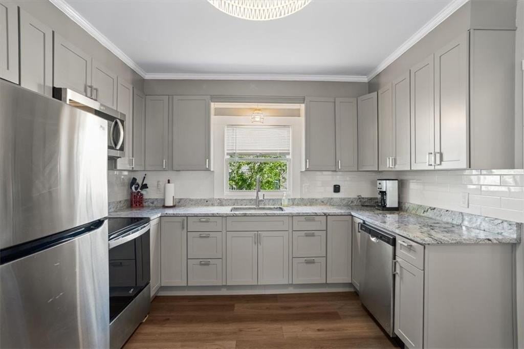 14 Lucas Ave - Photo 3 of 37