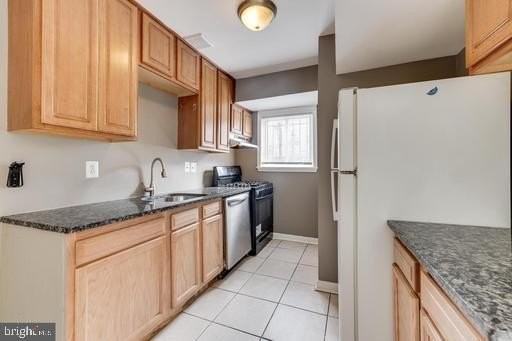5009 D St Se #101 - Photo 3 of 13