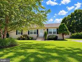 featured image of 139 Loganberry Ln
