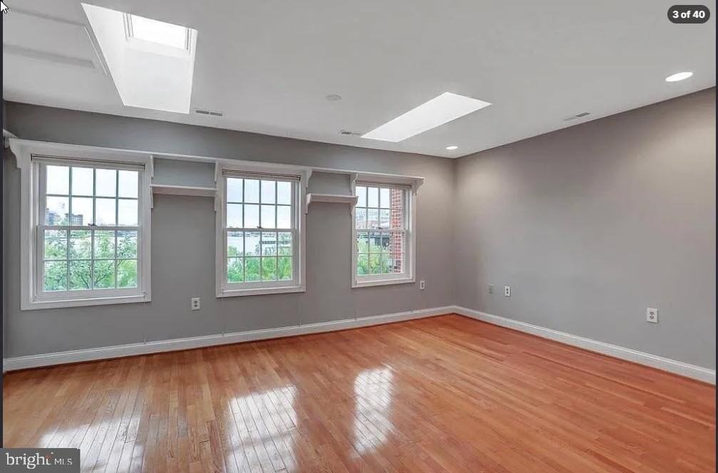 9301/2 FELL Street - Photo 7 of 22