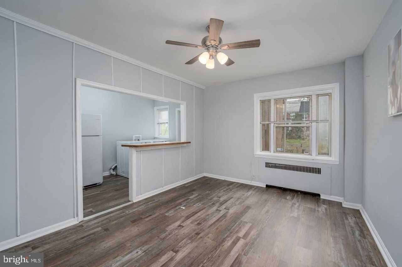 3050 Mayfield Ave - Photo 4 of 18