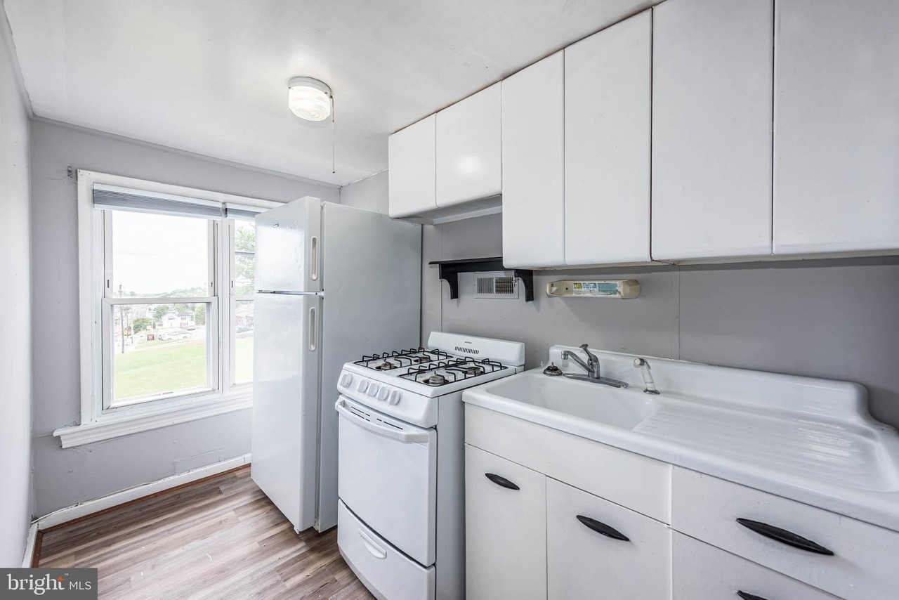 7506 Belair Rd #B - Photo 6 of 13