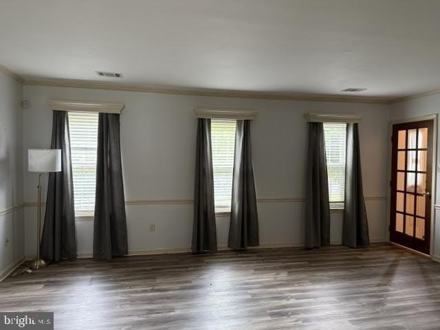3059 Huntington Cir - Photo 3 of 29