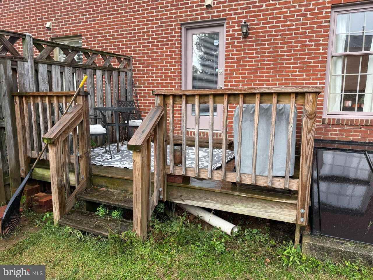 8208 Red Wing Ct - Photo 2 of 14