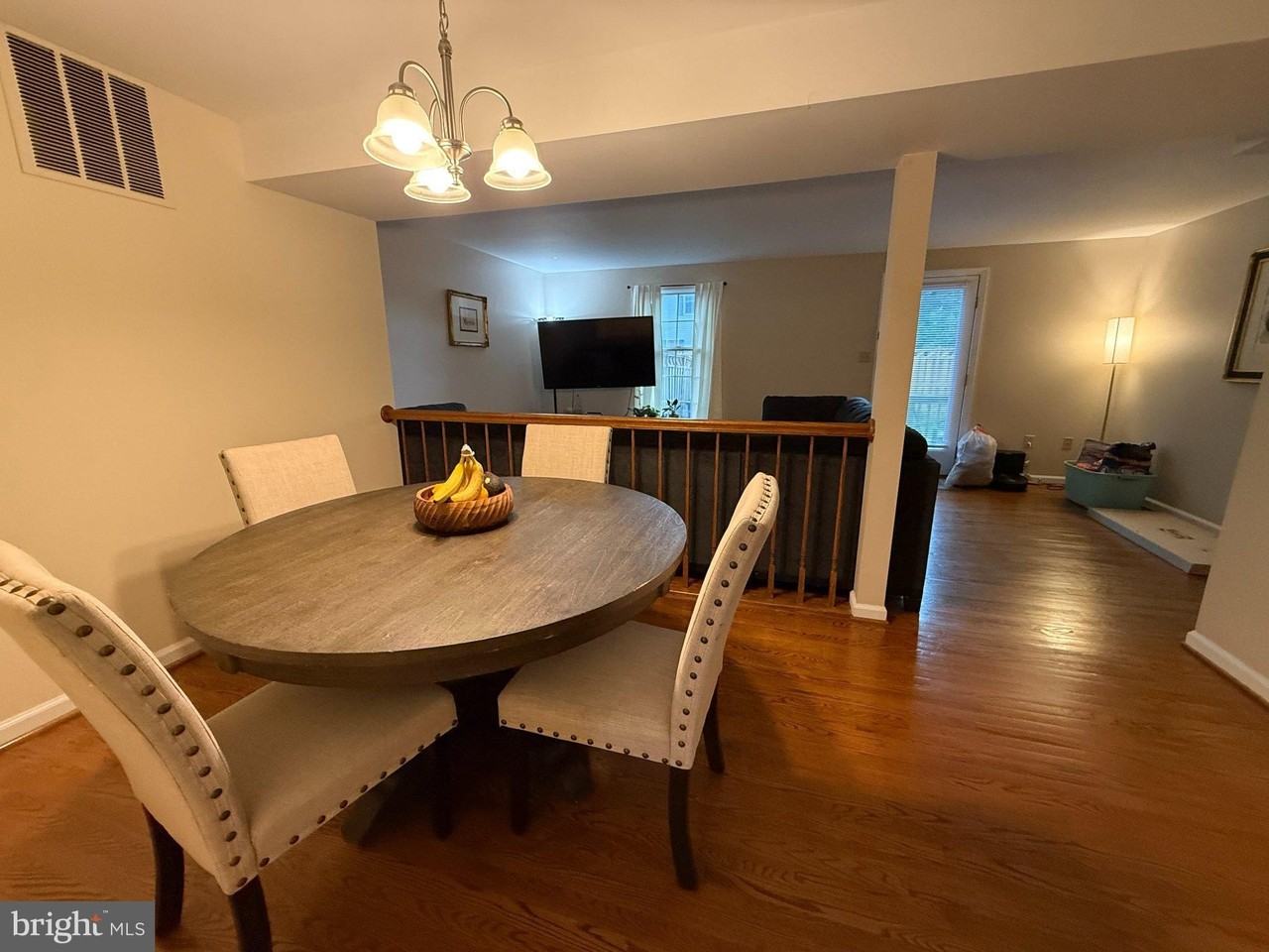 8208 Red Wing Ct - Photo 4 of 14