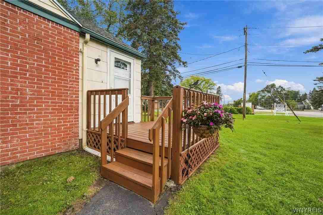 9105 Main St - Photo 6 of 38