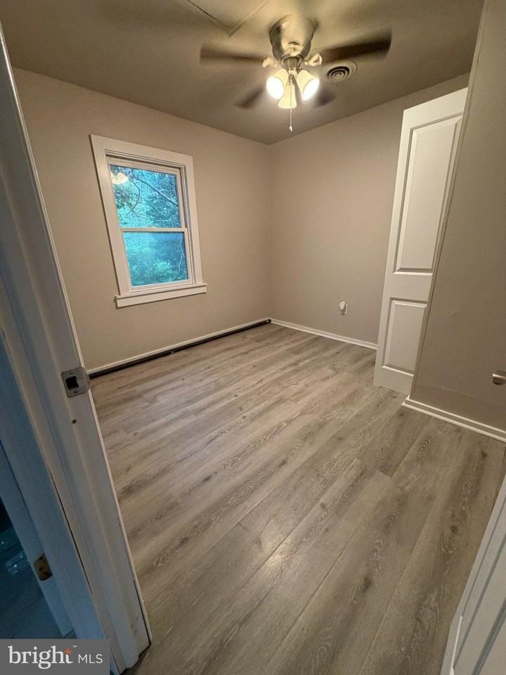 1 Mulberry Ct #1A - Photo 6 of 8