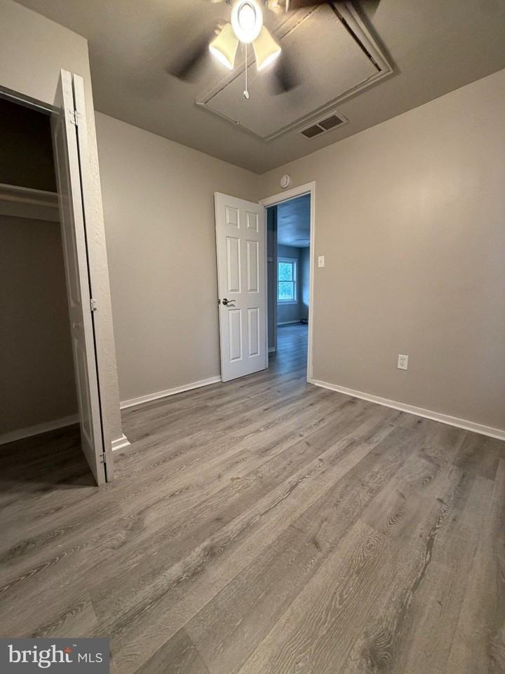 1 Mulberry Ct #1A - Photo 7 of 8