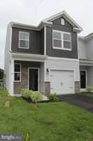 featured image of 11 Katherine Dr
