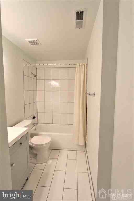 1219 Ravens Crest Dr - Photo 2 of 16