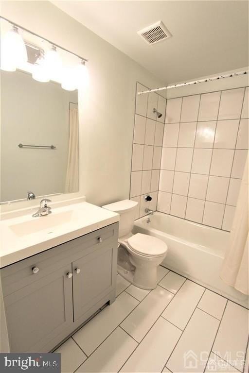 1219 Ravens Crest Dr - Photo 5 of 16