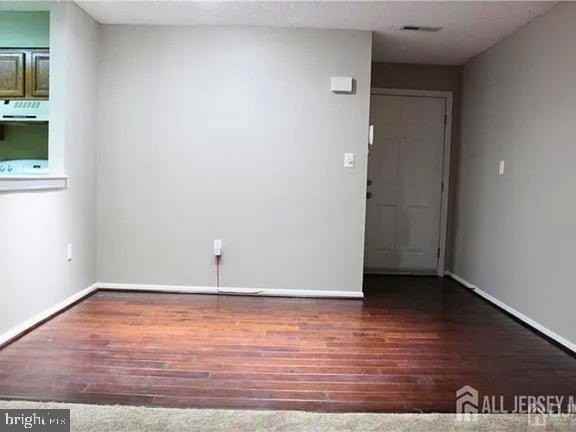 5219 Ravens Crest Dr - Photo 2 of 17