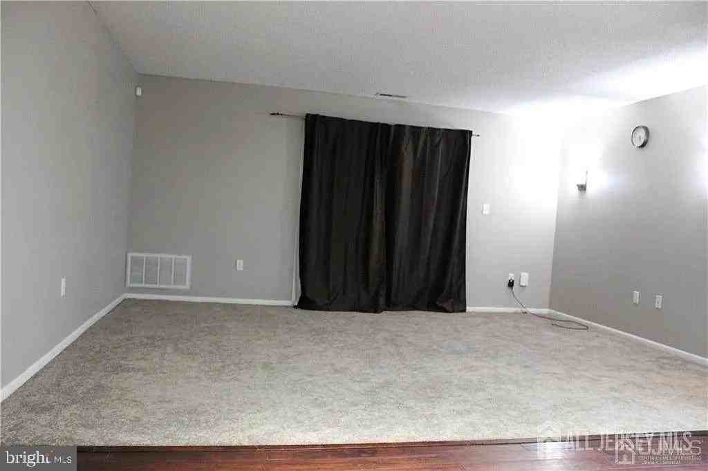 5219 Ravens Crest Dr - Photo 4 of 17