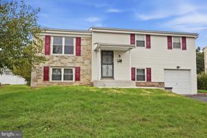 featured image of 3242 Parkview Dr