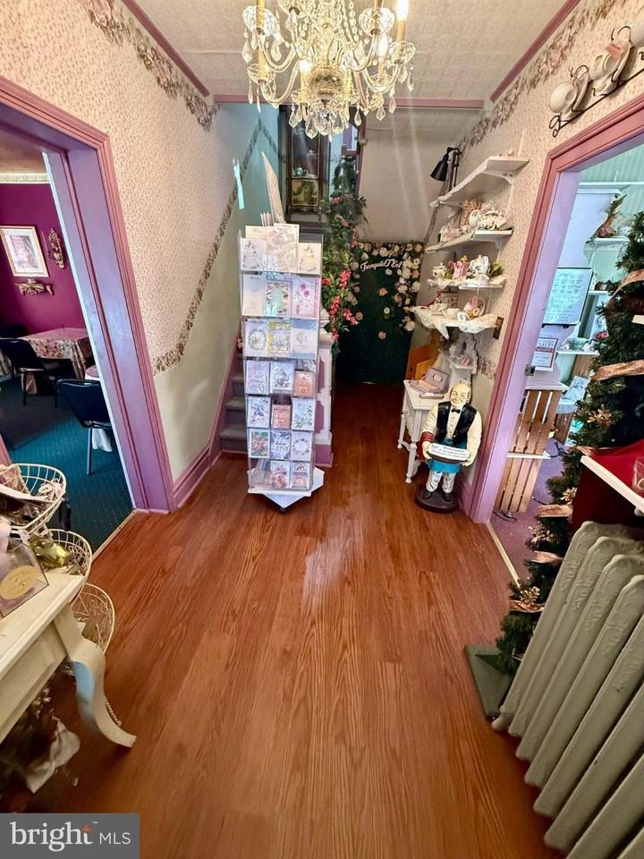 117 W Main St - Photo 5 of 16