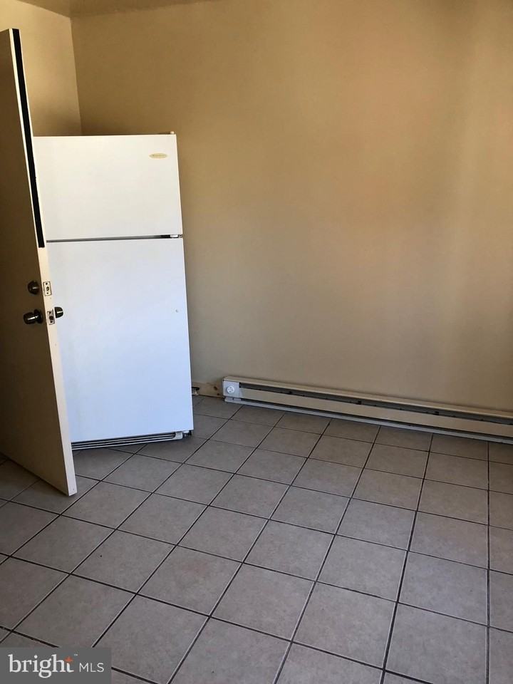4532 Greene St #5 - Photo 3 of 5