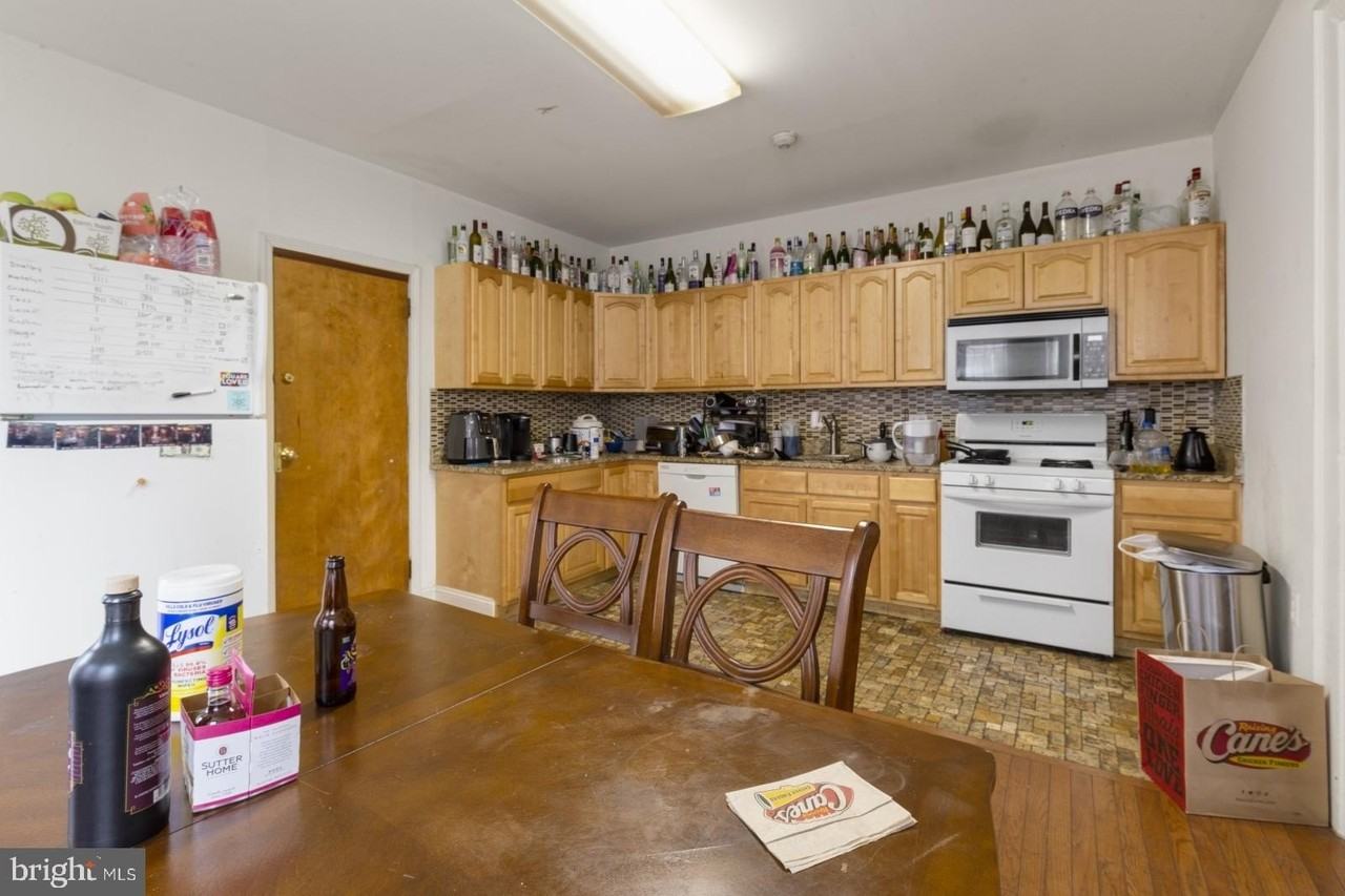 4015 Baltimore Ave - Photo 6 of 29