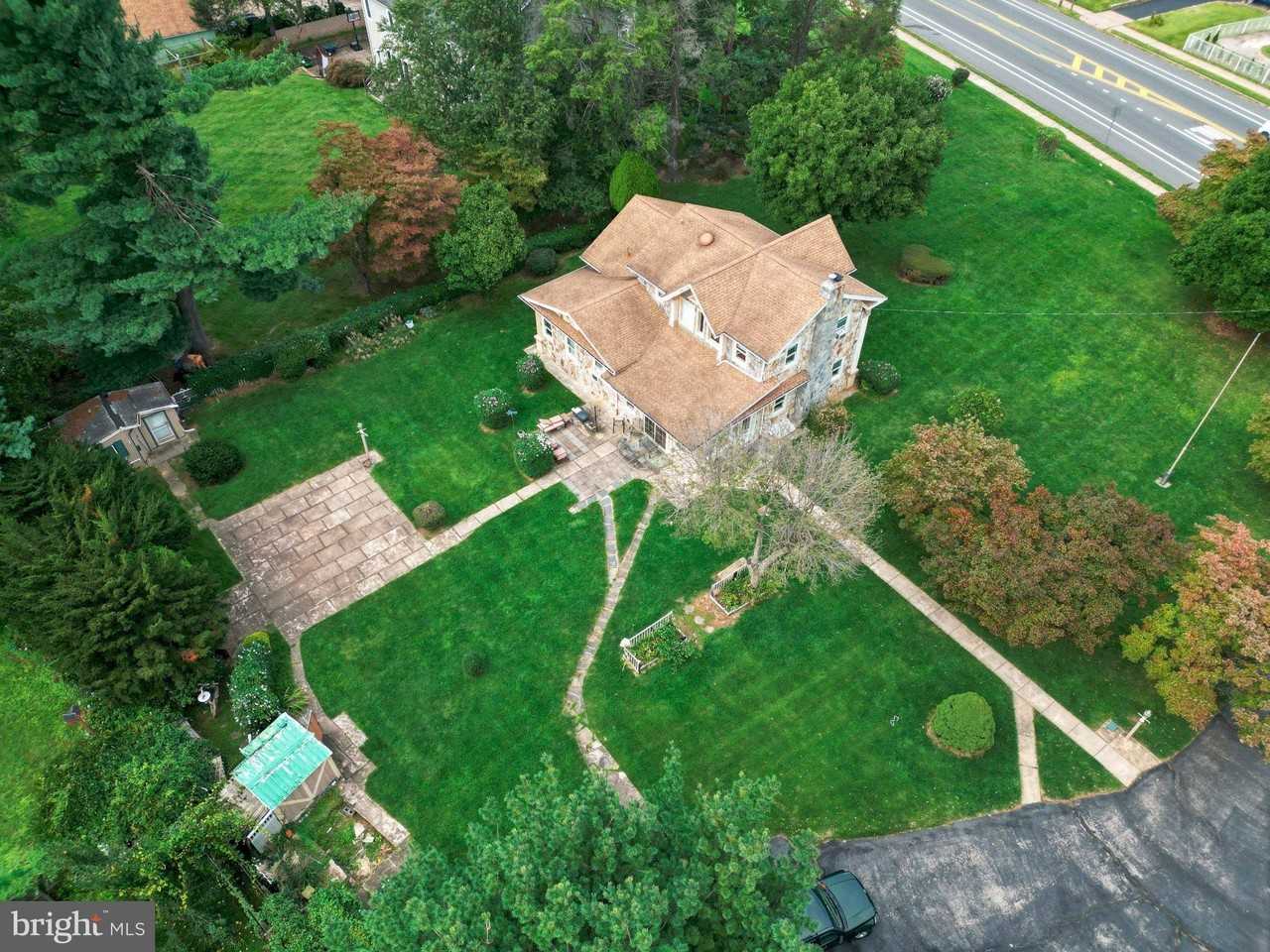 694 Welsh Rd - Photo 5 of 47