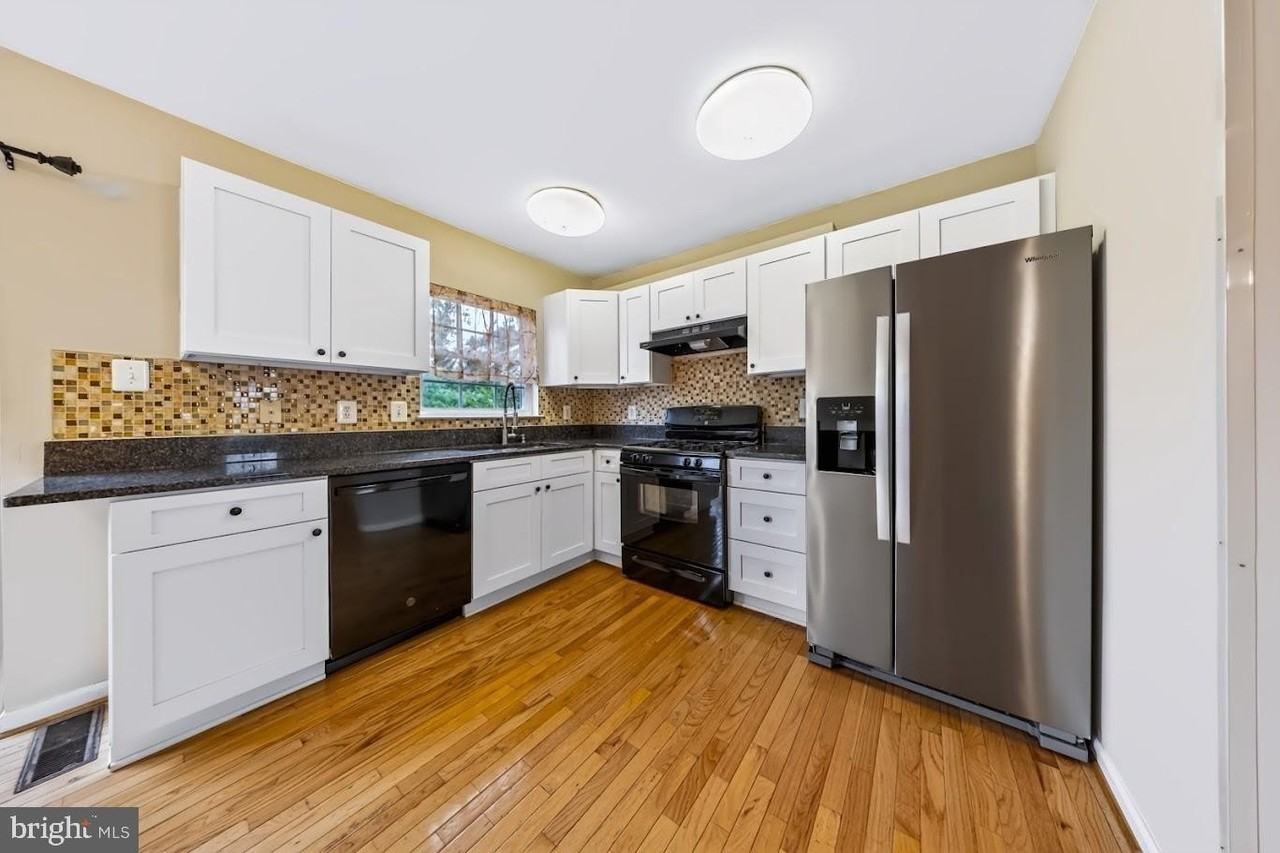 4624 Flatlick Branch Dr - Photo 6 of 32