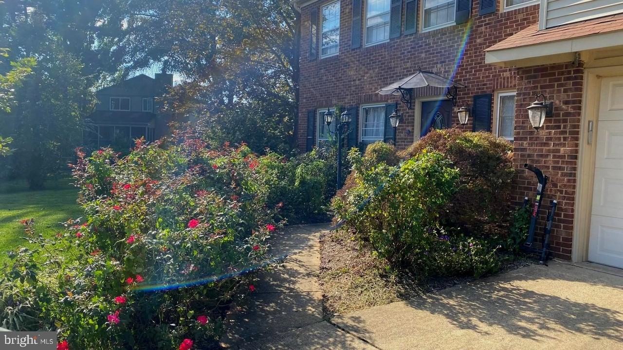 12519 Arnsley Ct - Photo 2 of 30